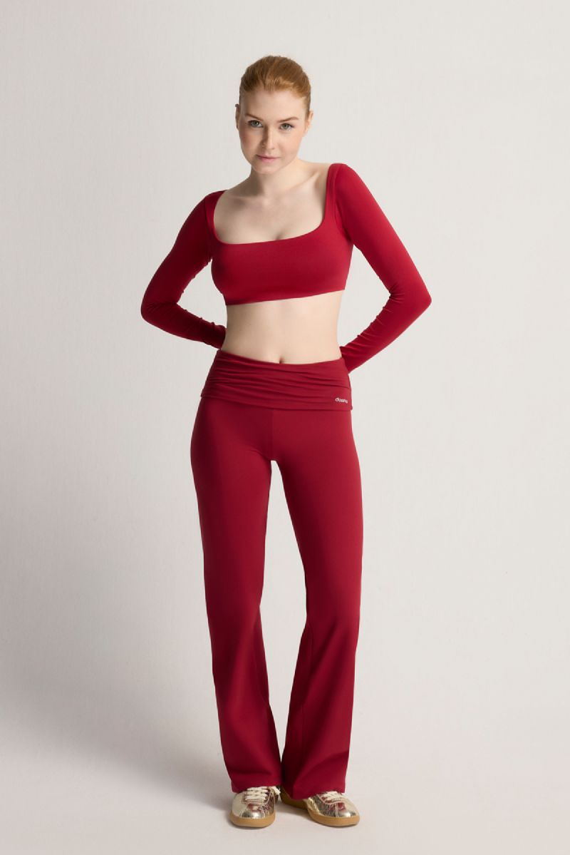 IT GIRL BORDO CROP